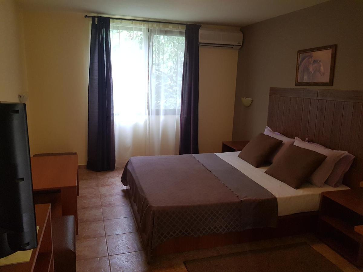 Guest Rooms Flirt Golden Sands Εξωτερικό φωτογραφία