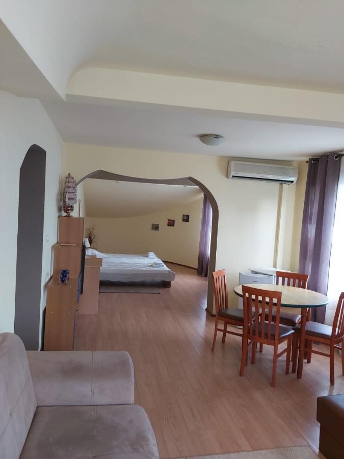 Guest Rooms Flirt Golden Sands Εξωτερικό φωτογραφία