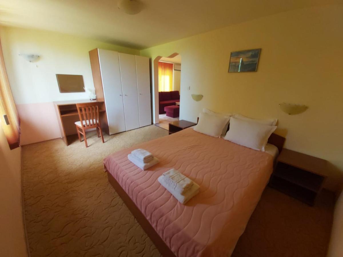 Guest Rooms Flirt Golden Sands Εξωτερικό φωτογραφία